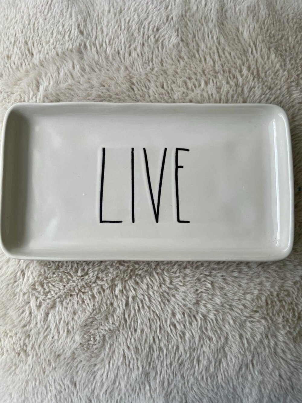 SALE! NWOT RAE DUNN Serving Platter - LIVE  Size (~9” x 5”)
